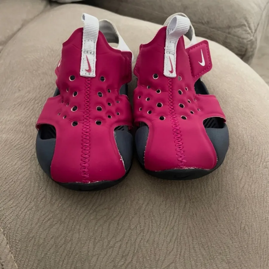 صندل اورجینالNike سایز 26