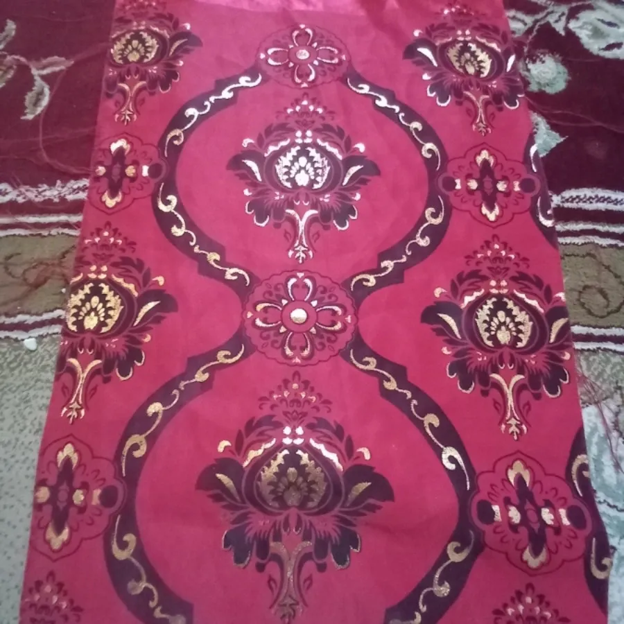 پارچه زرشکی