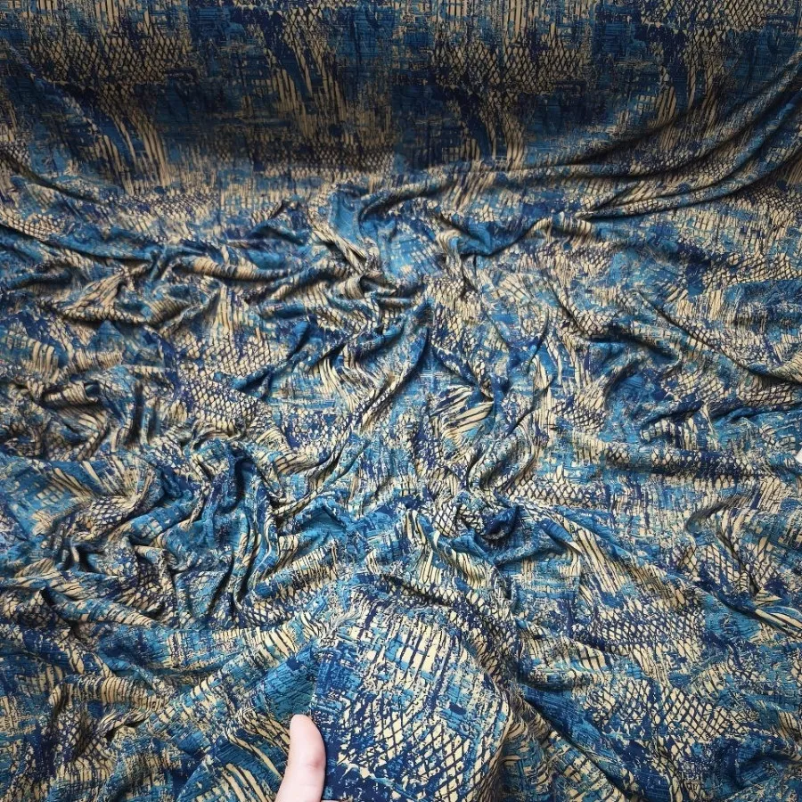 ?نخ کش طرح پوست ماری کره