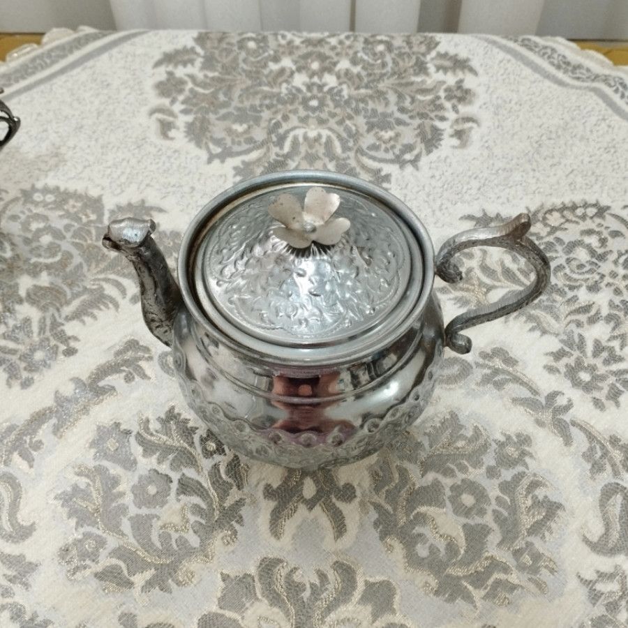 قوری برنجی
