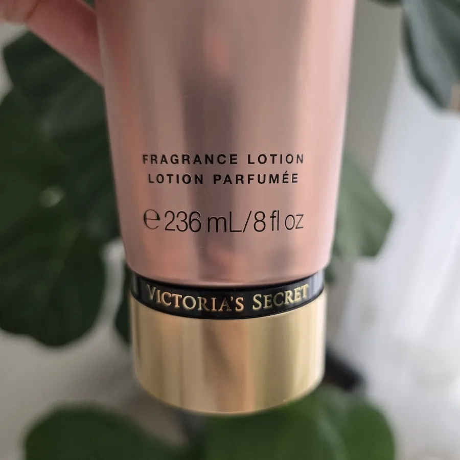 لوسیون VICTORIA'S SECRET
