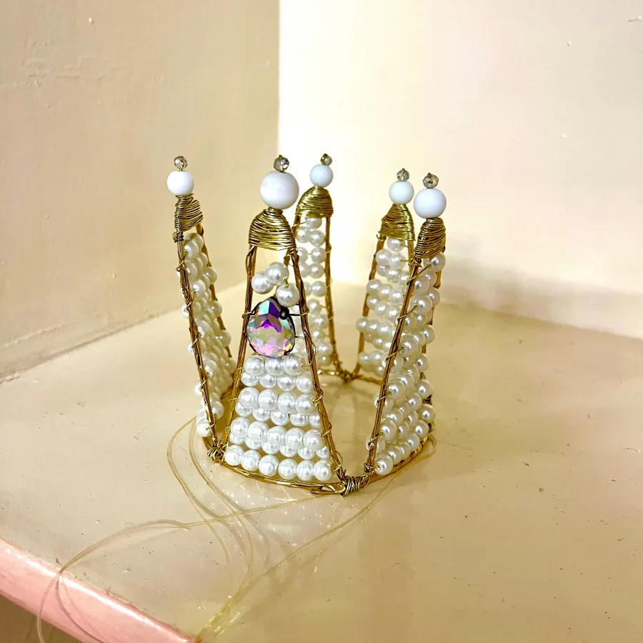 تاج و چوبدستی