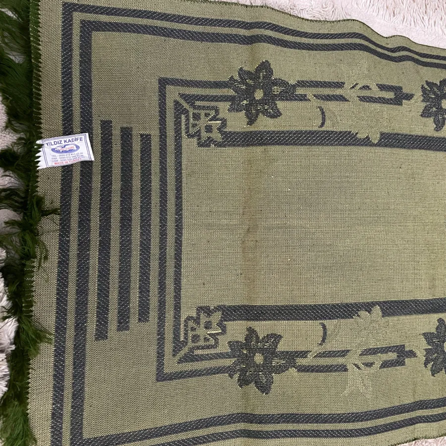 سجاده بزرگ مخمل