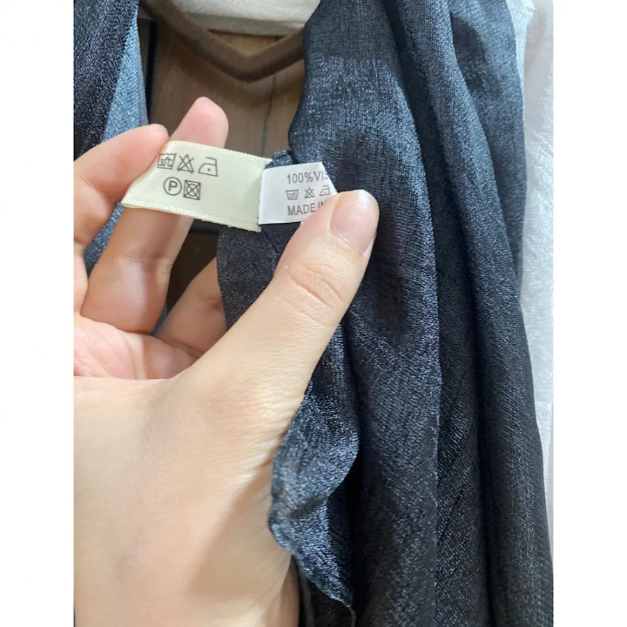 شال ‌روسری ابریشم اسکارلت