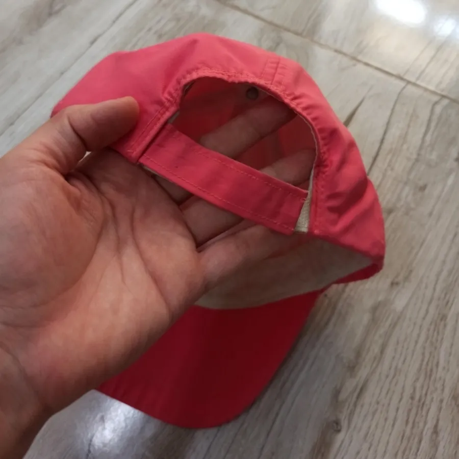 کلاه صورتی