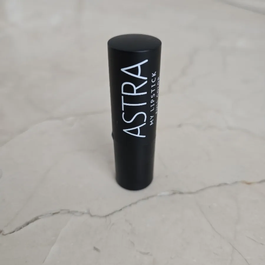 رژ لب ASTRA
