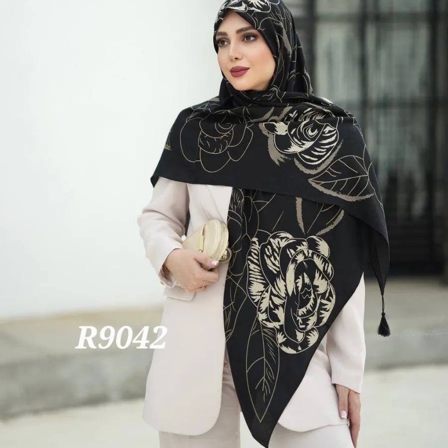 روسری نخی متریال سیااسکار