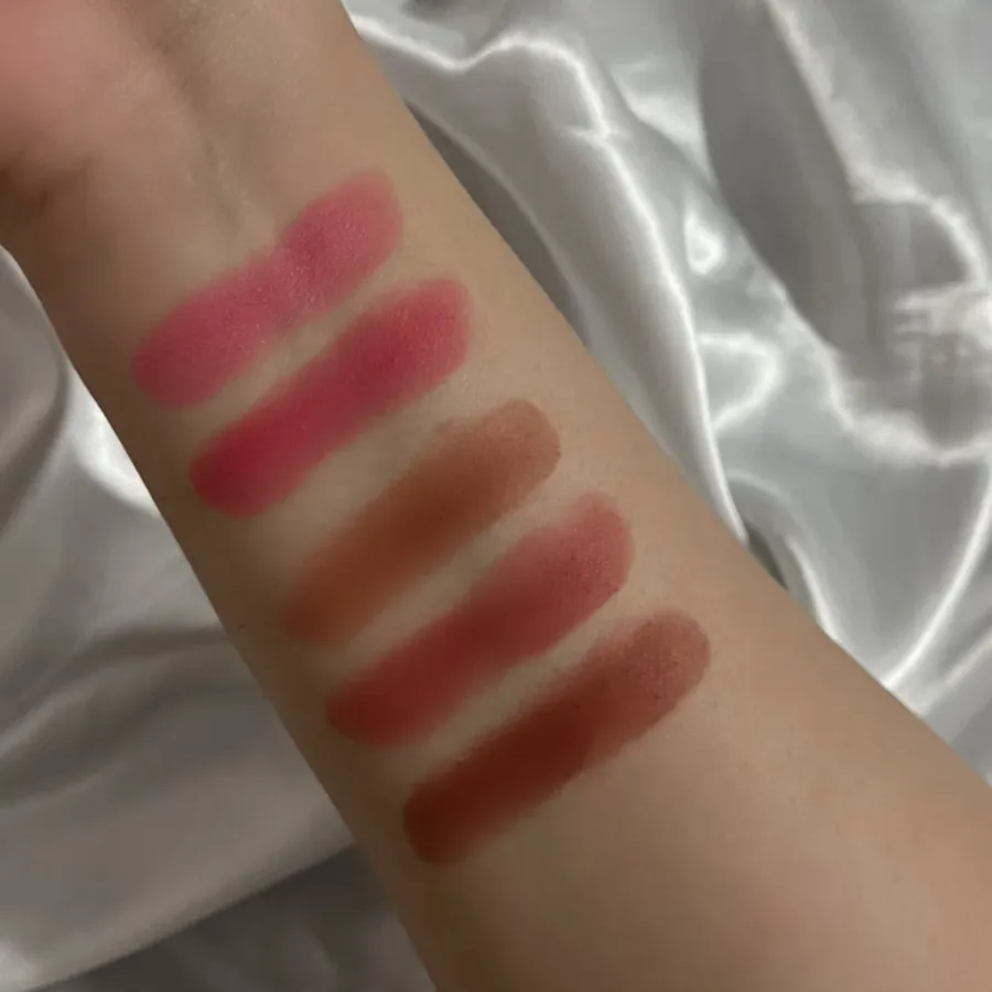 رژگونه