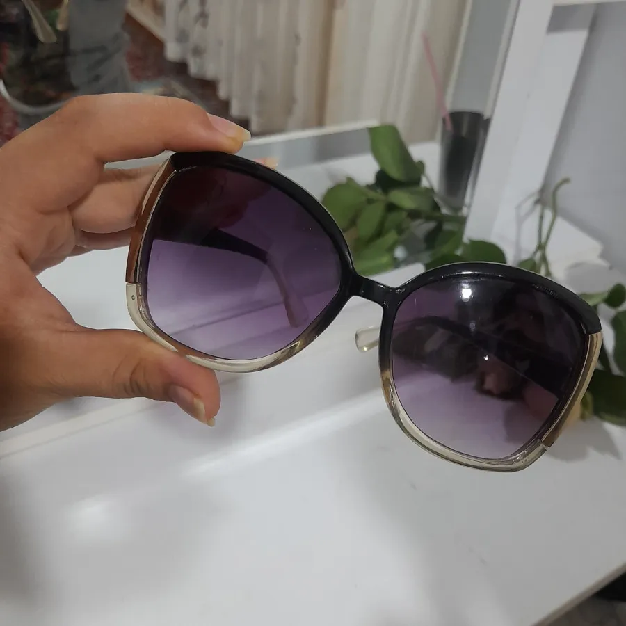 عینک آفتابی