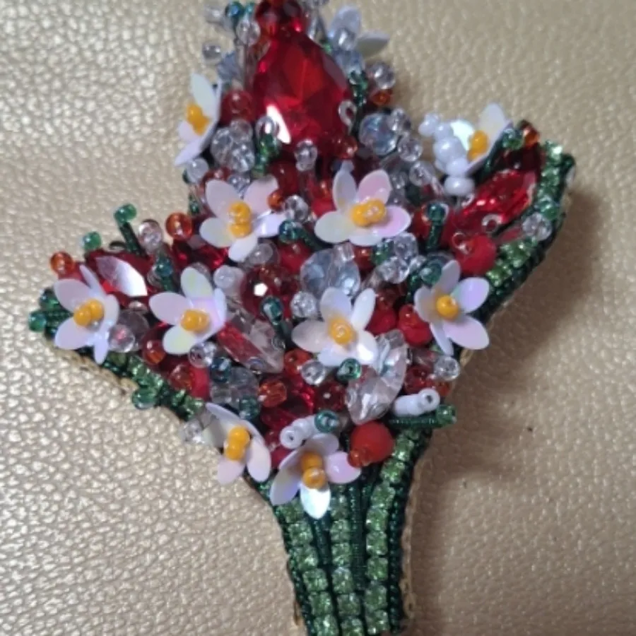گلسینه جواهردوزی دسته گل
