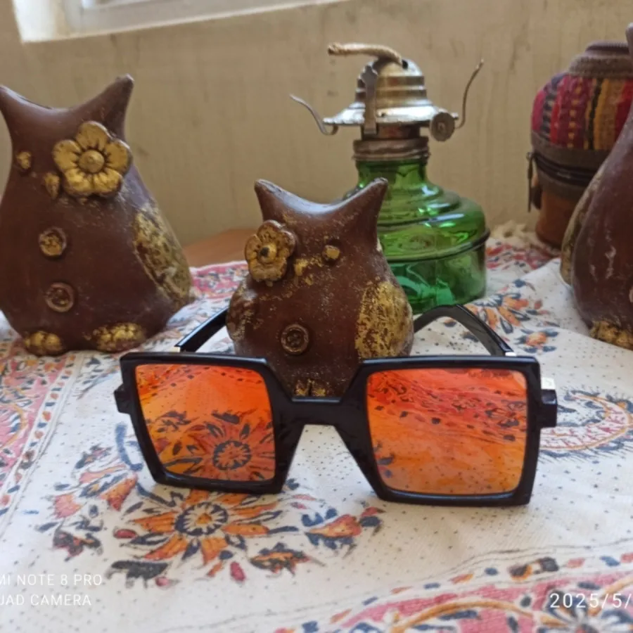 عینک آفتابی لاچکری