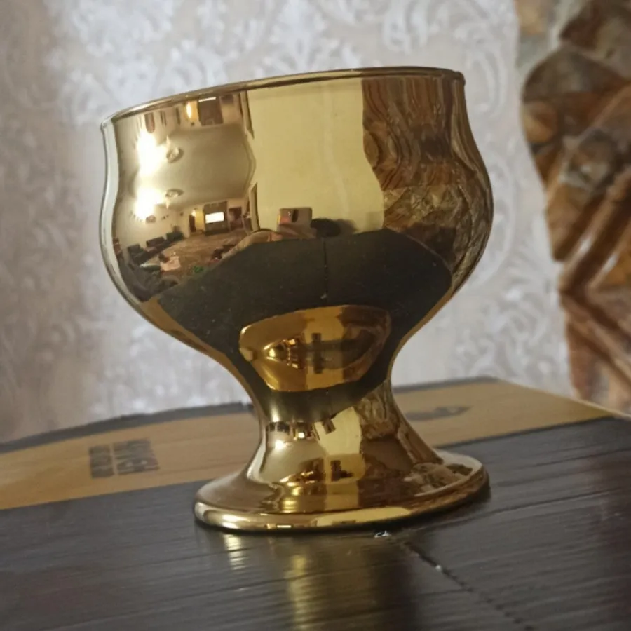 بستنی خوری