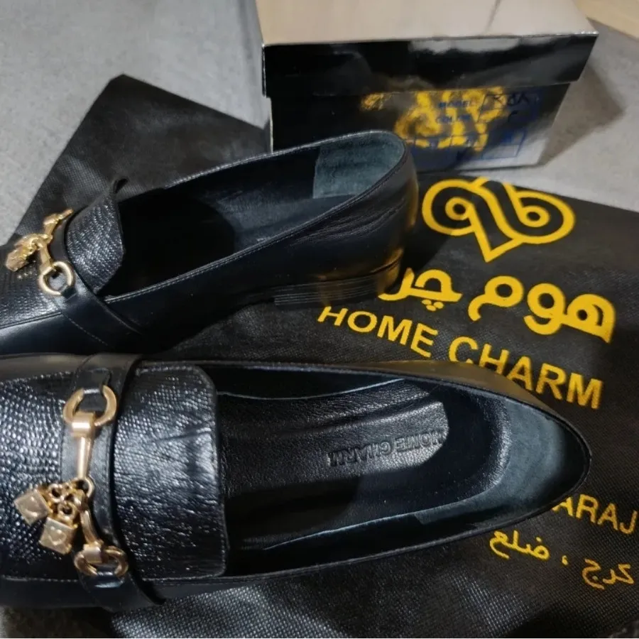 کفش چرم مشکی برند هوم چرم
