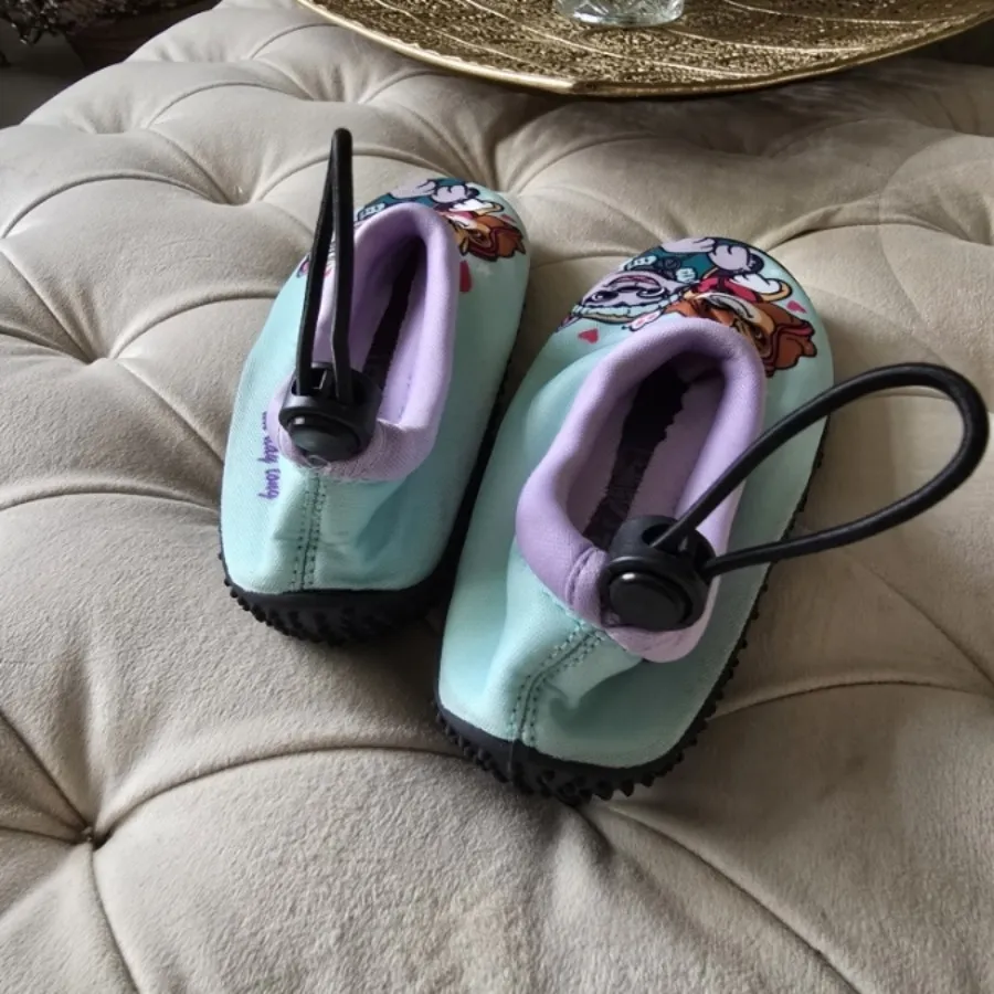 کفش استخر