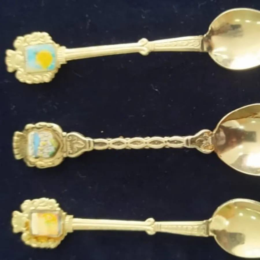 سه عدد قاشق انگلیسی