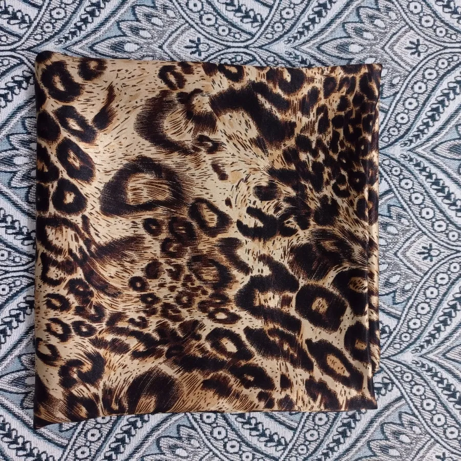 روسری ساتن