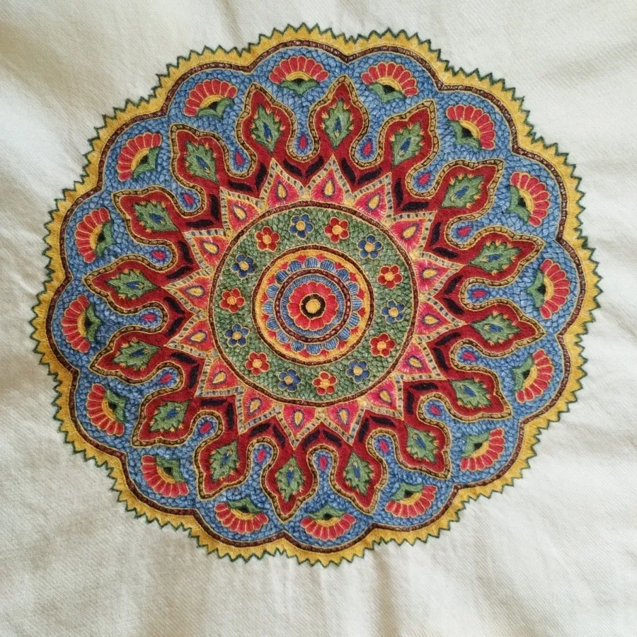 رومیزی پته دوزی
