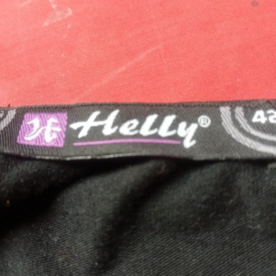 تاپ مارک Helly