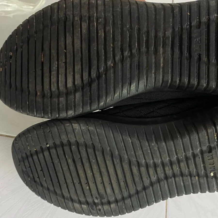 کتونی استیکرز