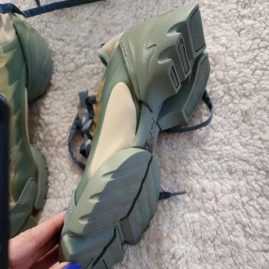 کتونی برند دیور