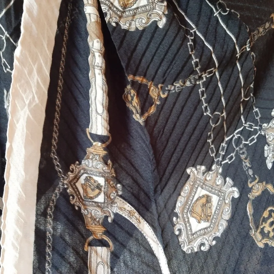 شال نخی پلیسه