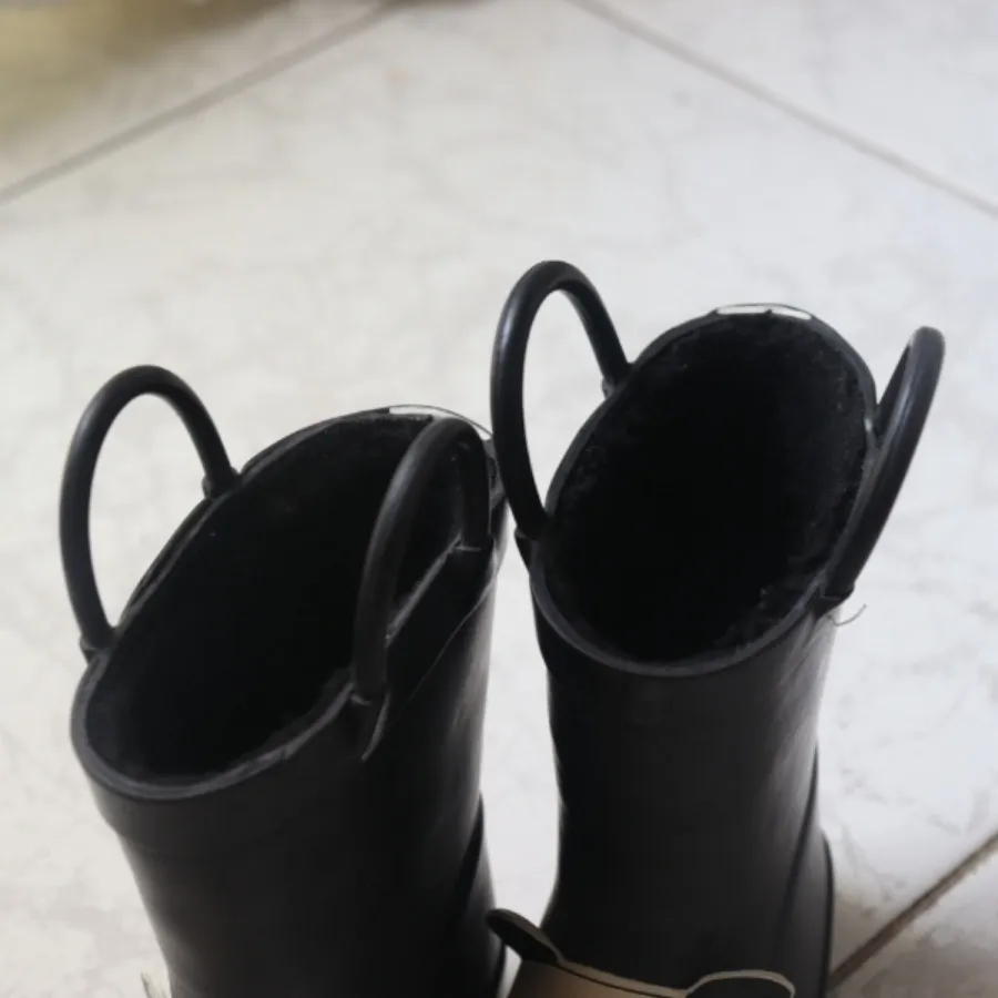 رین بوت بچگانه