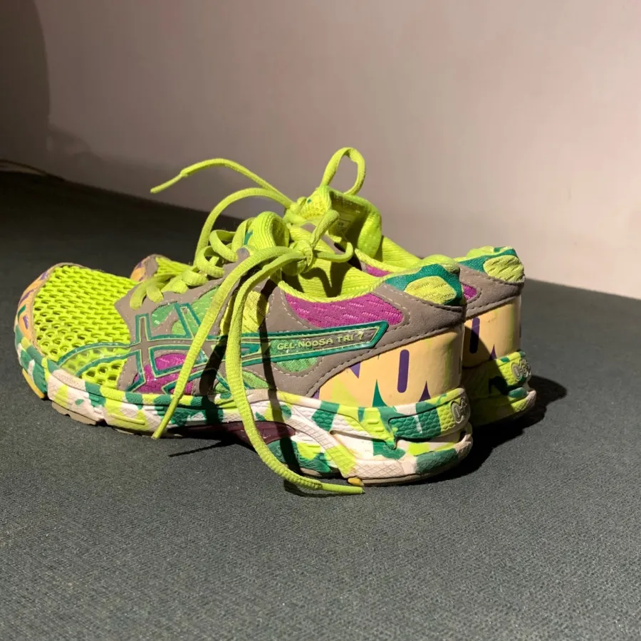 کتونی اورجینال asics
