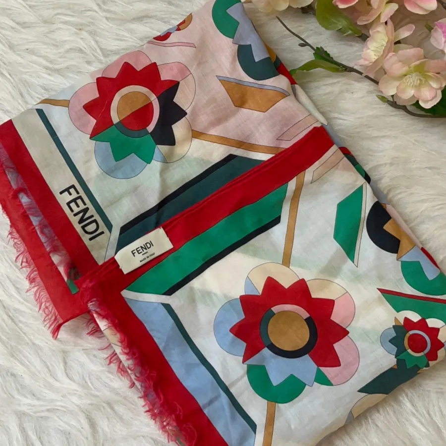 شال نخی شیک FENDI