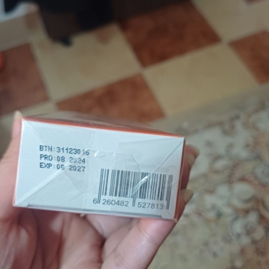 ضدآفتاب بی رنگ‌الارو اصل