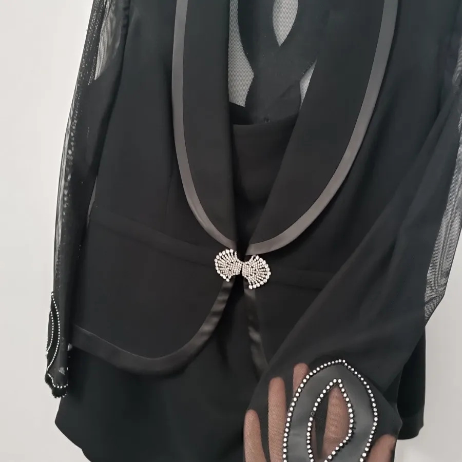 مجلسی سه تیکه