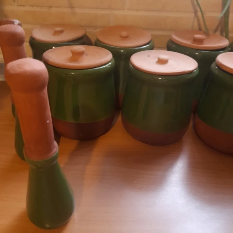 دیزی سفالی گوشت کوب