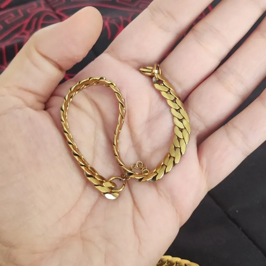ست گردنبند دستبند گوشواره