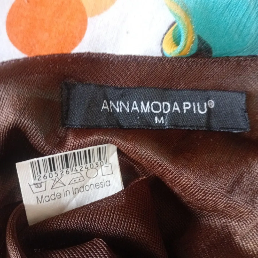 لباس مارک ANNANODAPIU
