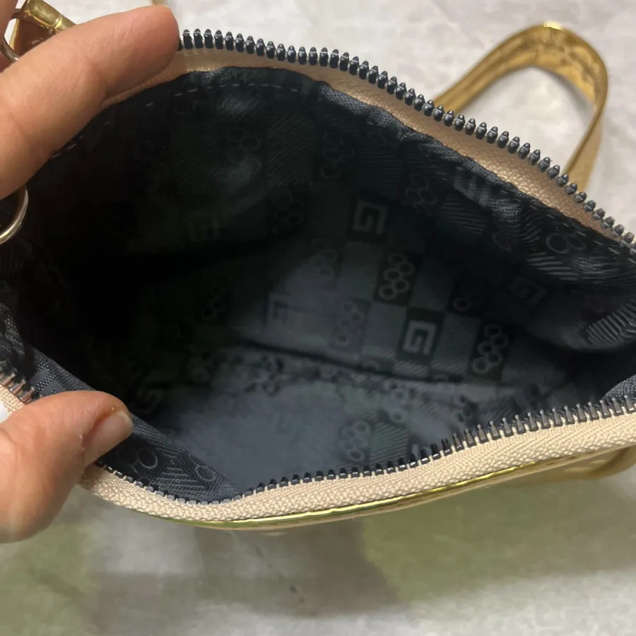 کیف طلایی