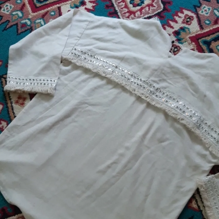 شومیز سفید