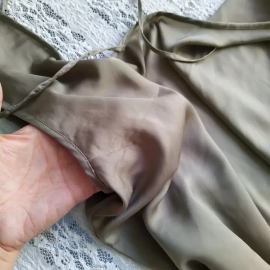 رومایویی سیلک بنتون