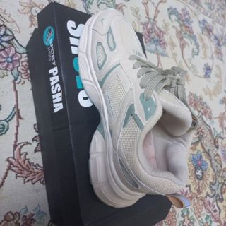 کفش اسپرت