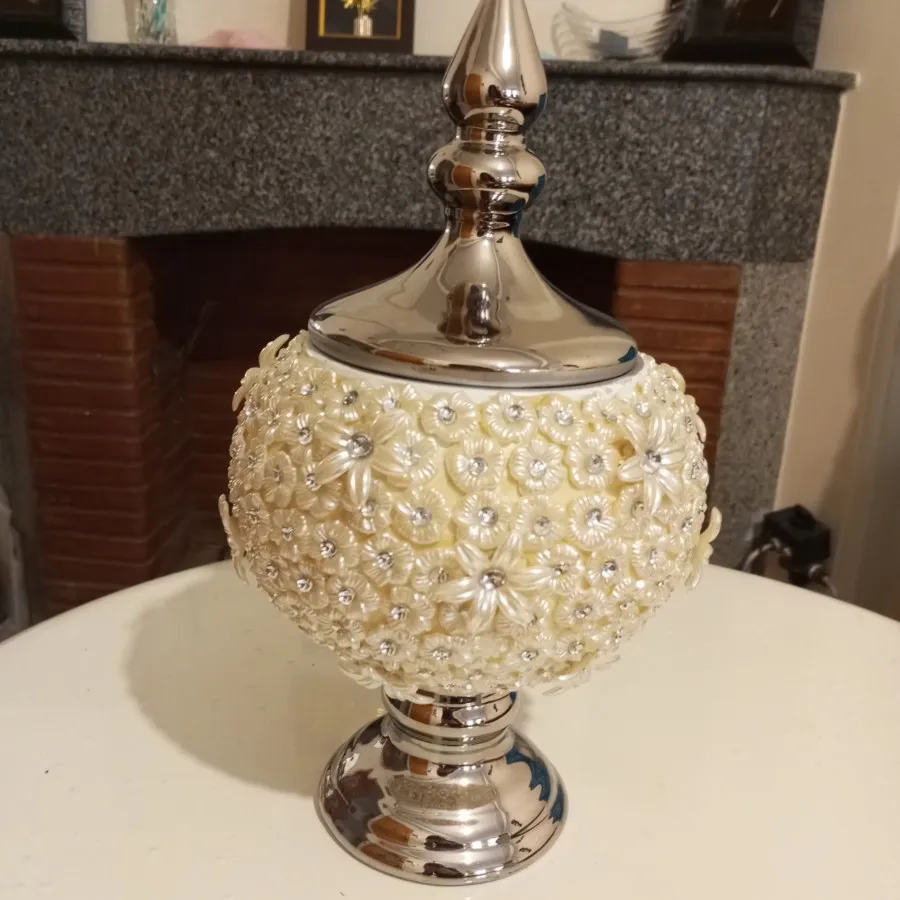 شکلات خوری مجلسی