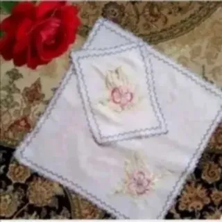 جانماز گلدوزی شده
