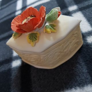 جعبه جوار سرامیکی