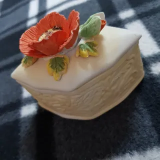 جعبه جوار سرامیکی