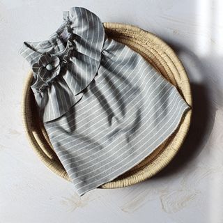 پیراهن نوزادی