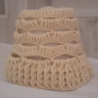 کلاه دستبافت کرم