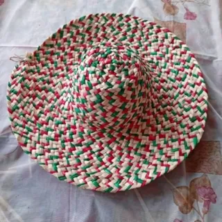 کلاه حصیری رنگی