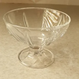 نیازمندی بستنی خوری