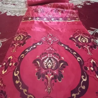 پارچه زرشکی