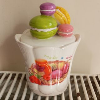 شکلات خوری ماکارون