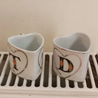 فنجان قهوه قلبی شکل