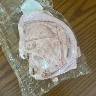 لانژره لباس زیر سکسی?
