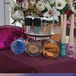 گلیتر و سایه ،سایه شاین